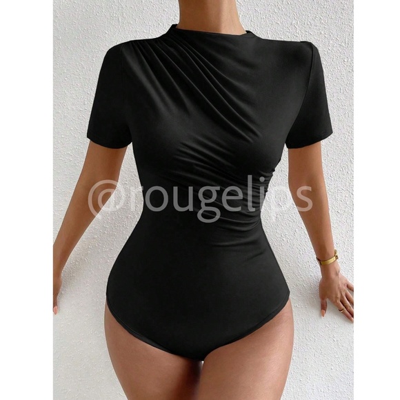Ruched Black Asymmetrical Short Sleeve Bodysuit  Stretchy - Picture 6 of 10